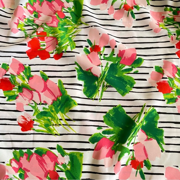 Floral Striped Blouse Tank Size Medium - Picture 3 of 11